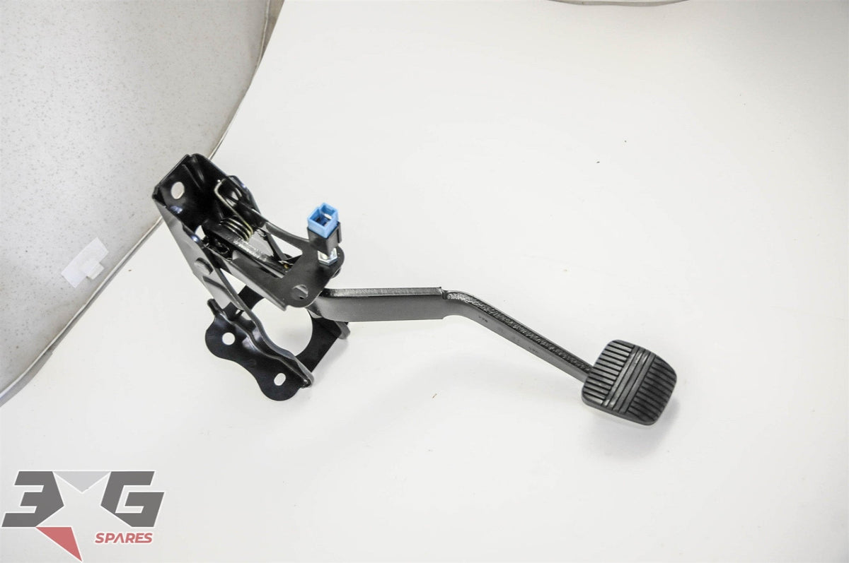 ER34新品ブレーキペダル　46501-AA000 日産（NISSAN） ブレーキ ペダル Assy スカイライン GT-R BNR34 46501