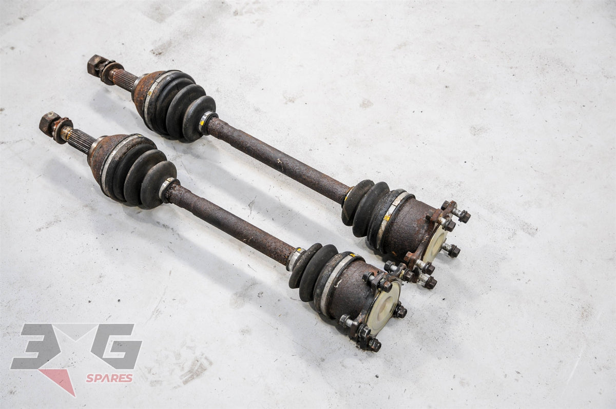 AXEL① Shop 3GSpares Nissan Nissan Z32 300ZX Fairlady Z 5x1 Bolt R200