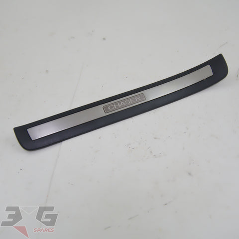 Rear left door scuff plate for Toyota Chaser JZX100 Tourer V Series 2 1996–2001 part number 67916-22080 FN10 Blue Gray with 3GSpares logo.