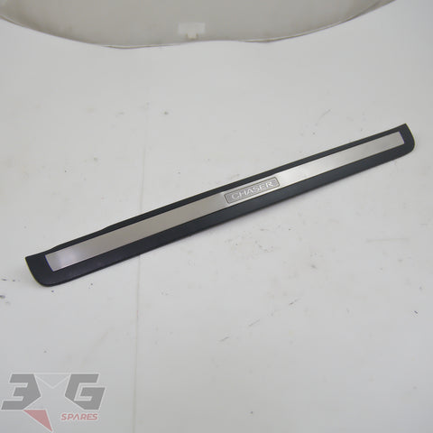 Left front door scuff plate for Toyota Chaser JZX100 Tourer V Series 2 1996–2001 part number 67912-22080 FN10 Blue Gray with 3GSpares logo.