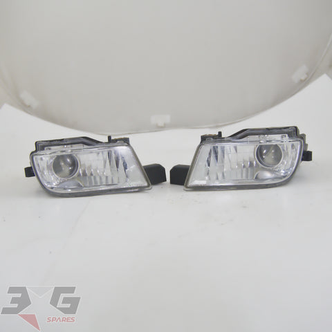 Right and left side projector fog light pair for Toyota Altezza Gita Wagon JCE10 2001–2003 part number 53-19 with 3GSpares logo.