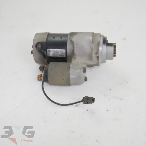 OEM Nissan starter motor assembly 23300-CG000 by Hitachi, suits VQ35DE engines across Y50 Fuga, Z33 Fairlady, M35 Stagea, and V35 Skyline models.

