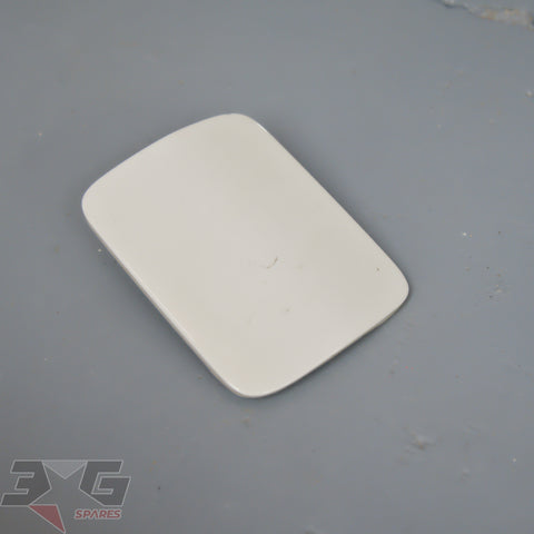 OEM Toyota JZX100 Mark II fuel filler lid assembly, genuine factory part for GX100, JZX100, LX100 chassis 1996–2000.
