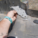 Nissan R33 R34 Skyline Rear Trunk Boot Floor Stay Stiffener Brackets RH & LH 98-02