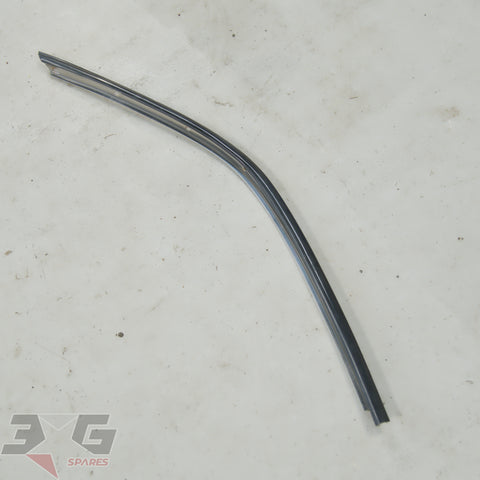 Left side weather strip retainer for Nissan Silvia S14 1994-1998, part number 76871-65F00, with 3GSpares logo.