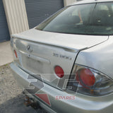 GXE10R Lexus IS200 1G-FE AT silver rear right tail light close up 1998-2005 - 3GSpares NZ
